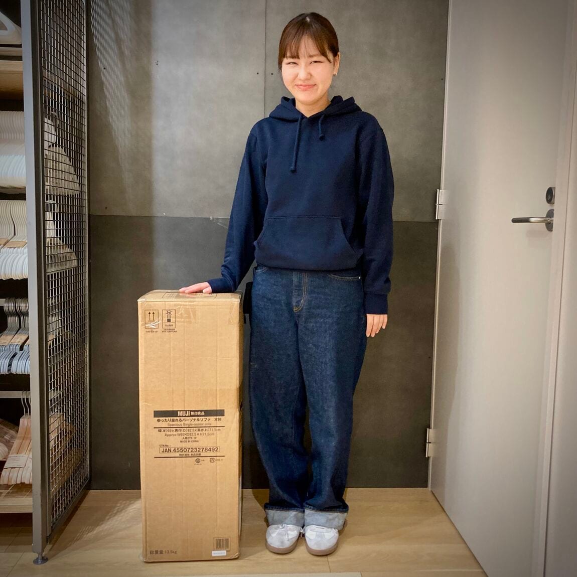 【シーナシーナ弘前】心地良い居場所、ゆったり座れるパーソナルソファ_N44Os0