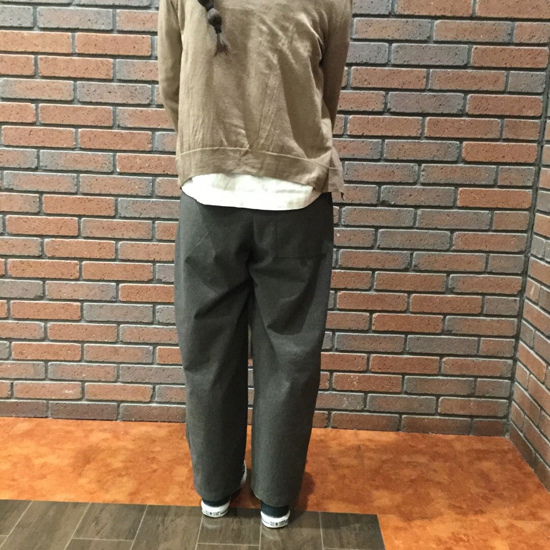 後ろ姿