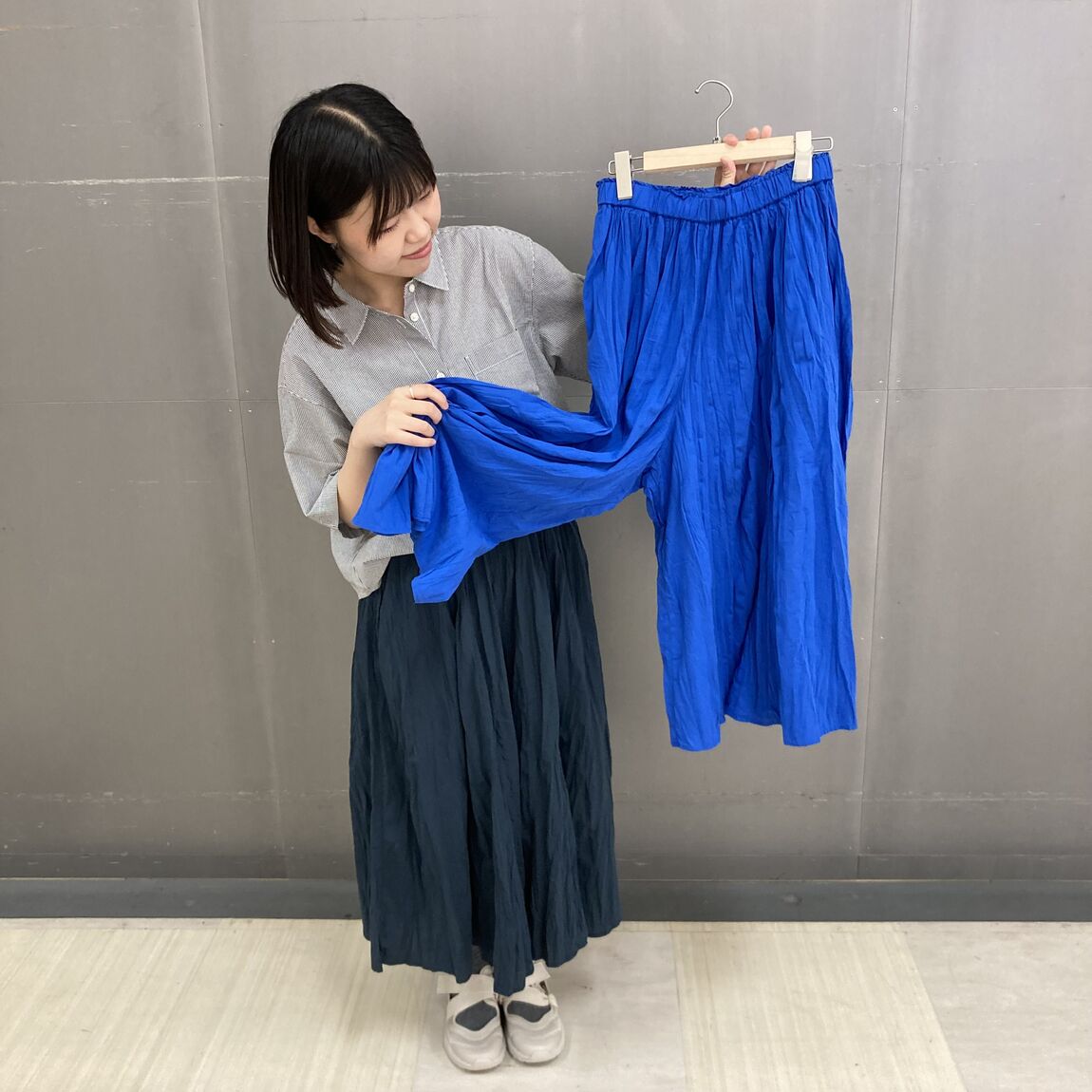 イージースカートパンツ
