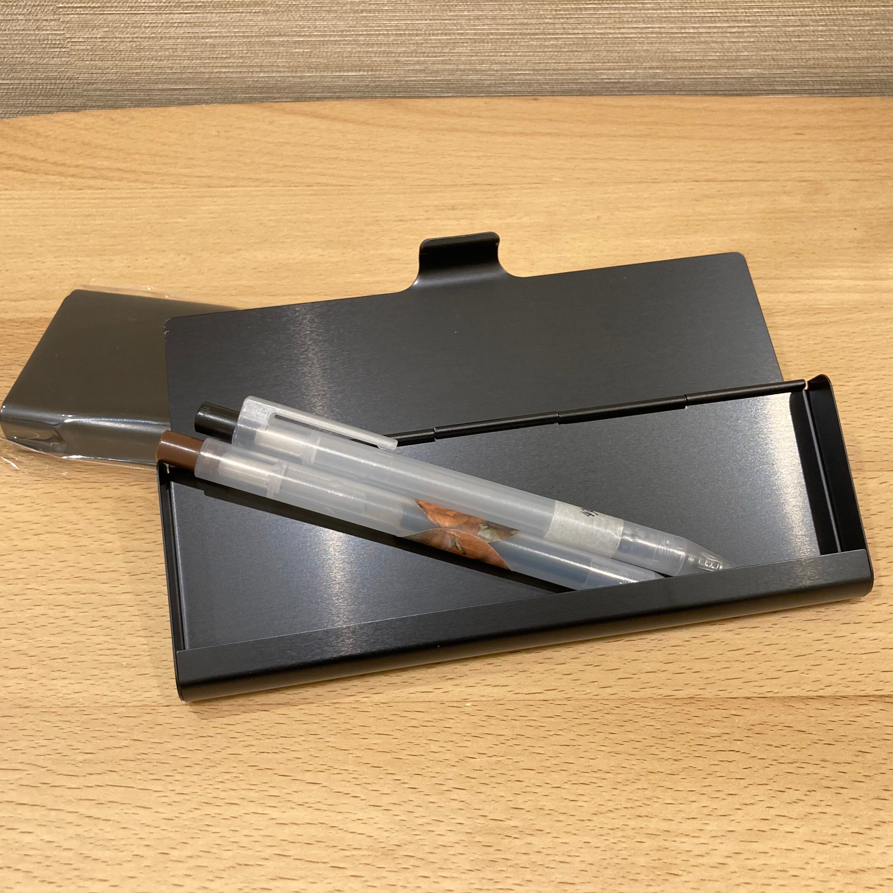 アルミペンケース