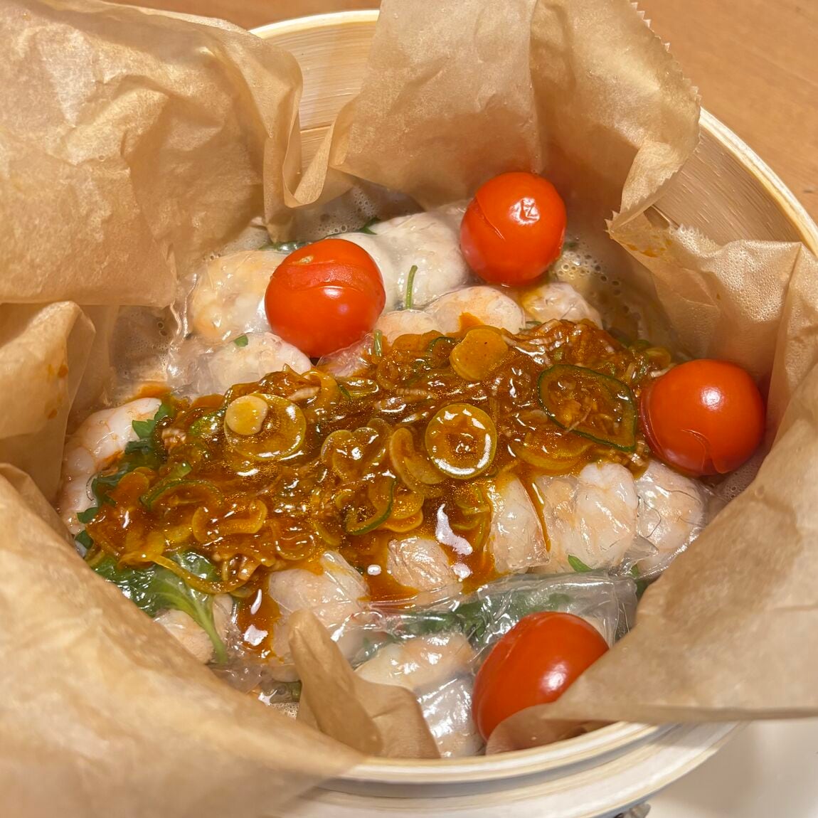 完成した蒸籠蒸し(ヘルシーエビしゅうまい)