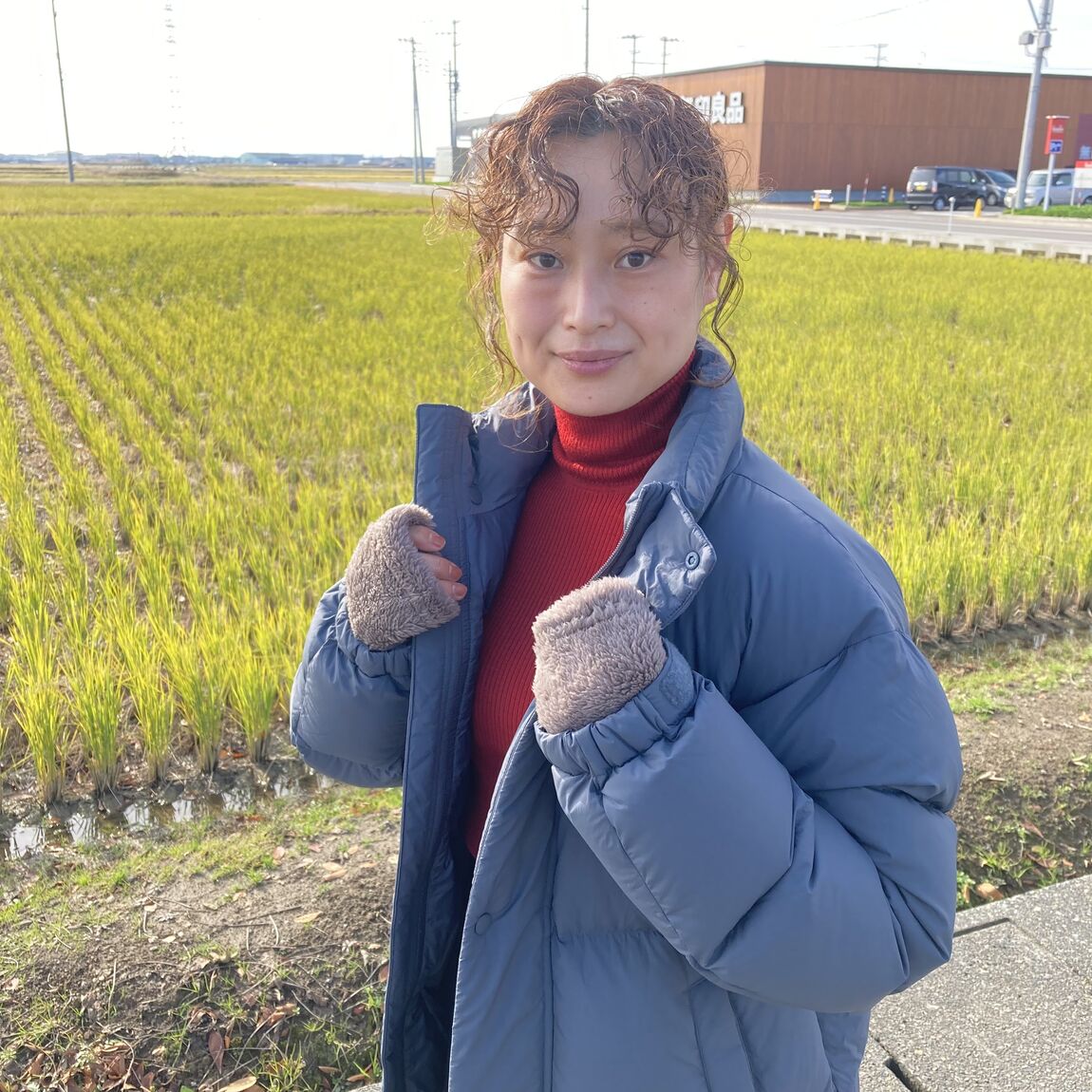 軽量ポケッタブルダウンジャケットアップ