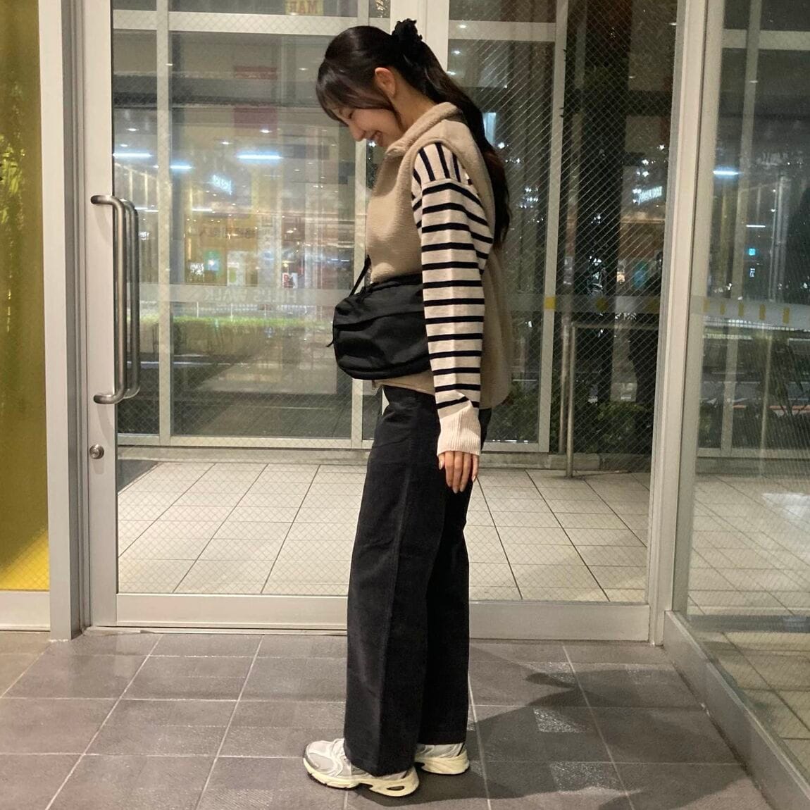 横