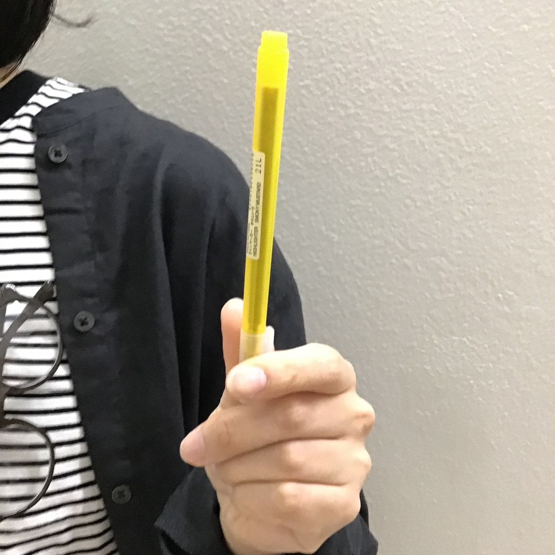 61693