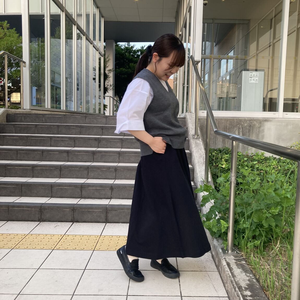 横