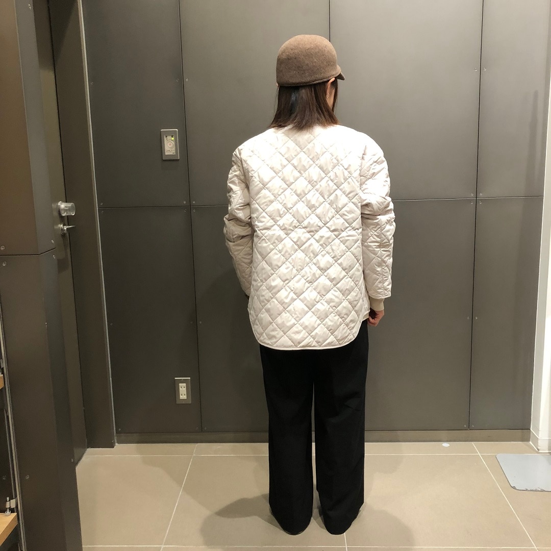 うしろ