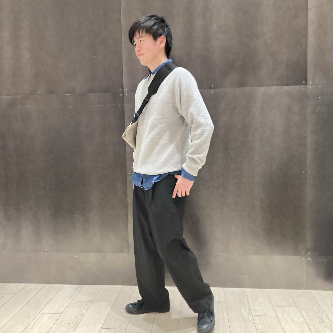 紳士　洗えるワッフル編みクルーネックセーター