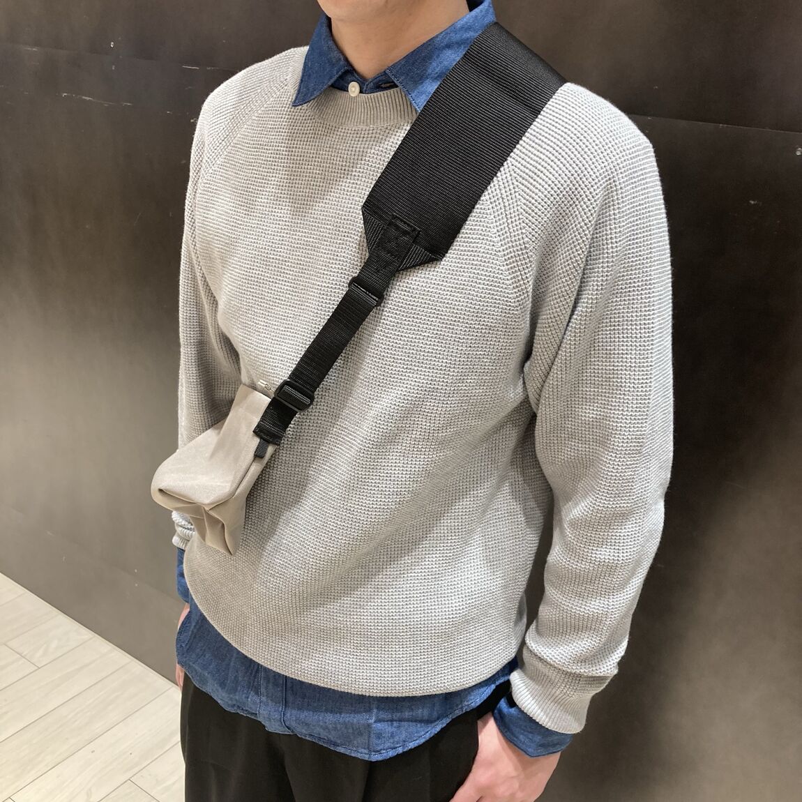 紳士　洗えるワッフル編みクルーネックセーター