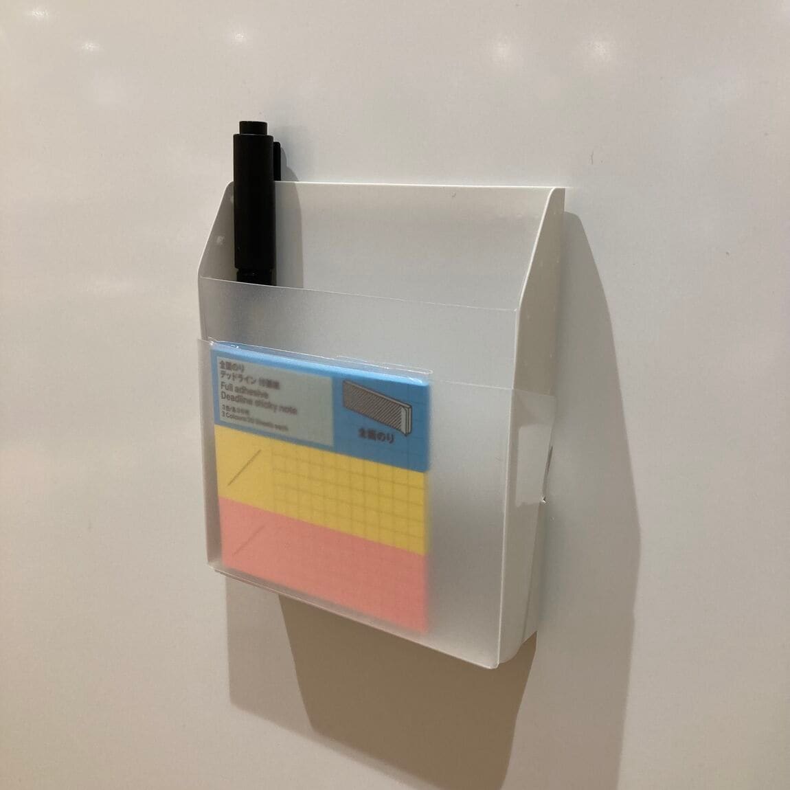 プリント管理に便利！マグネット付きポケットファイル