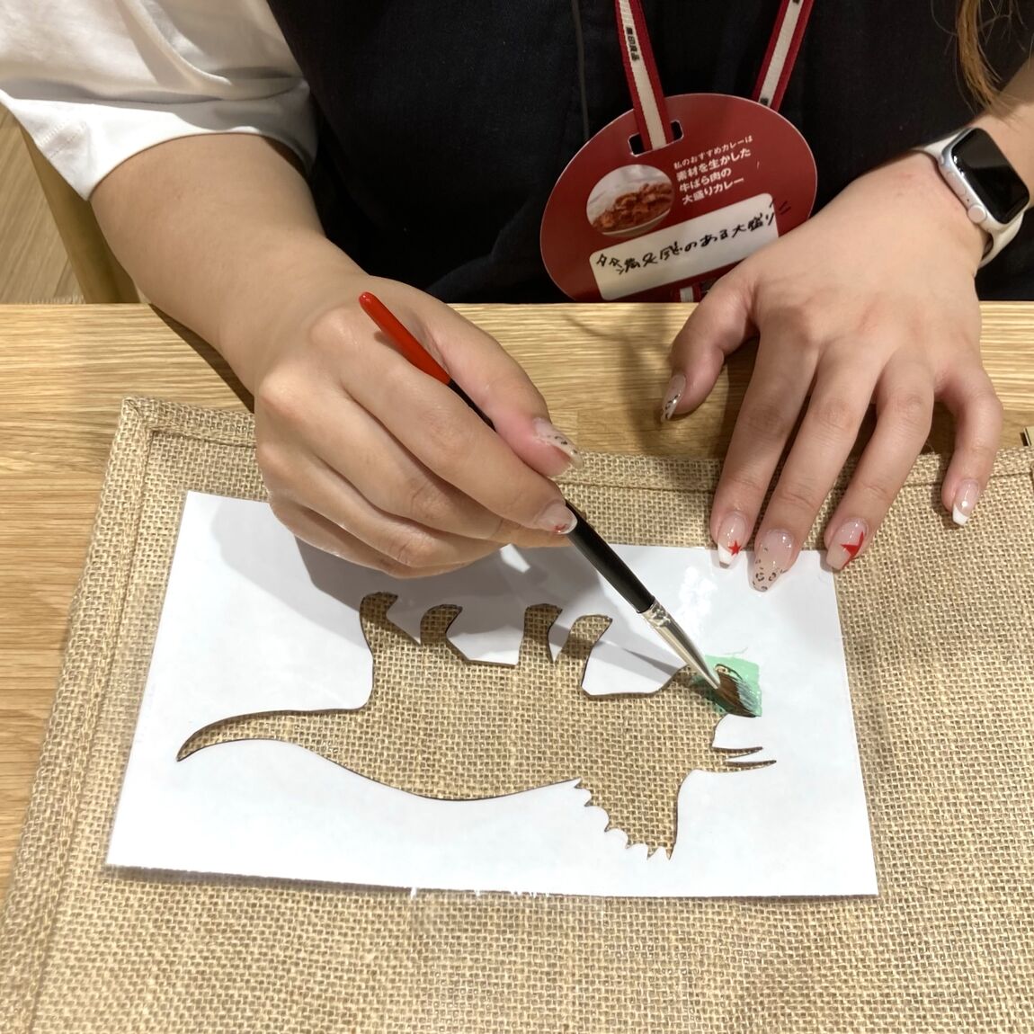 【Ｖタウン芥見】ジュートマイバッグに絵を描こう！