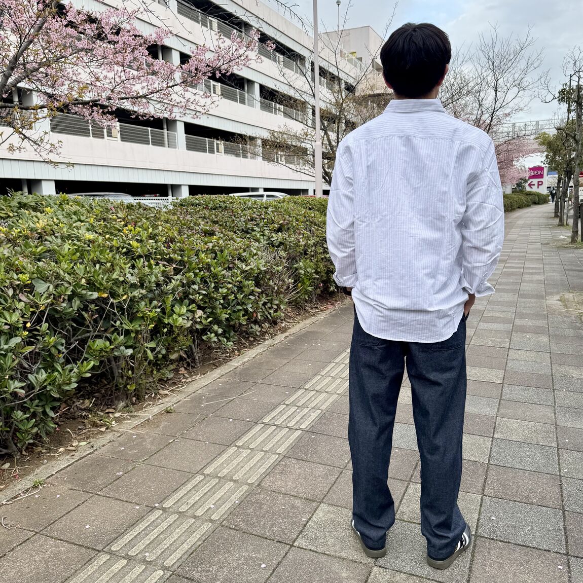 イージーパンツ