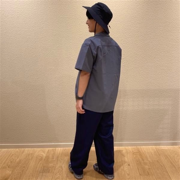 シャツ