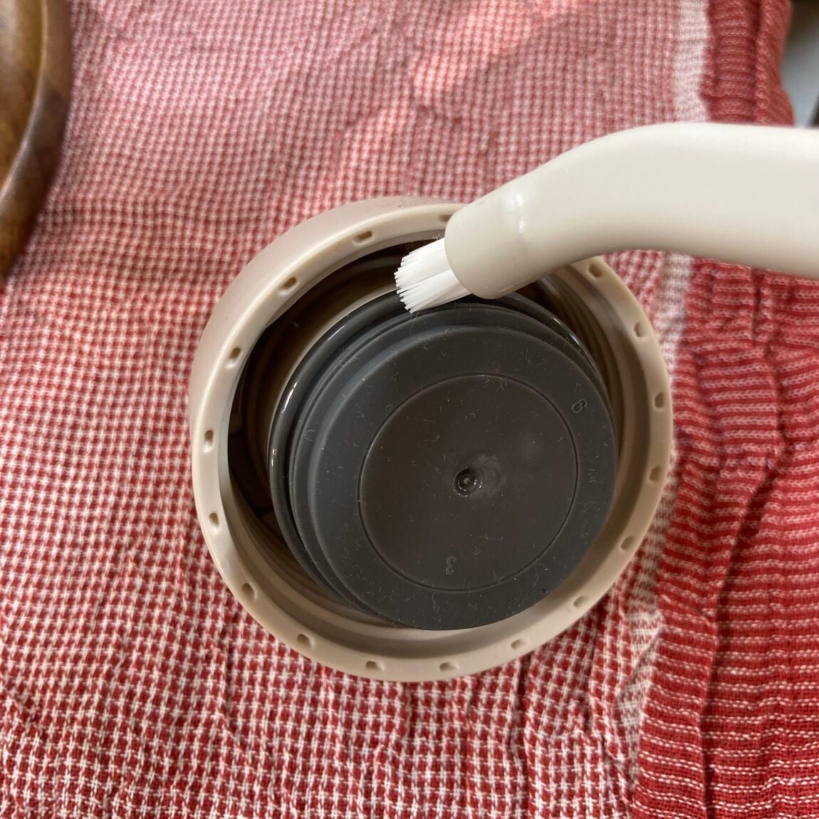 045854_20251215_01_02