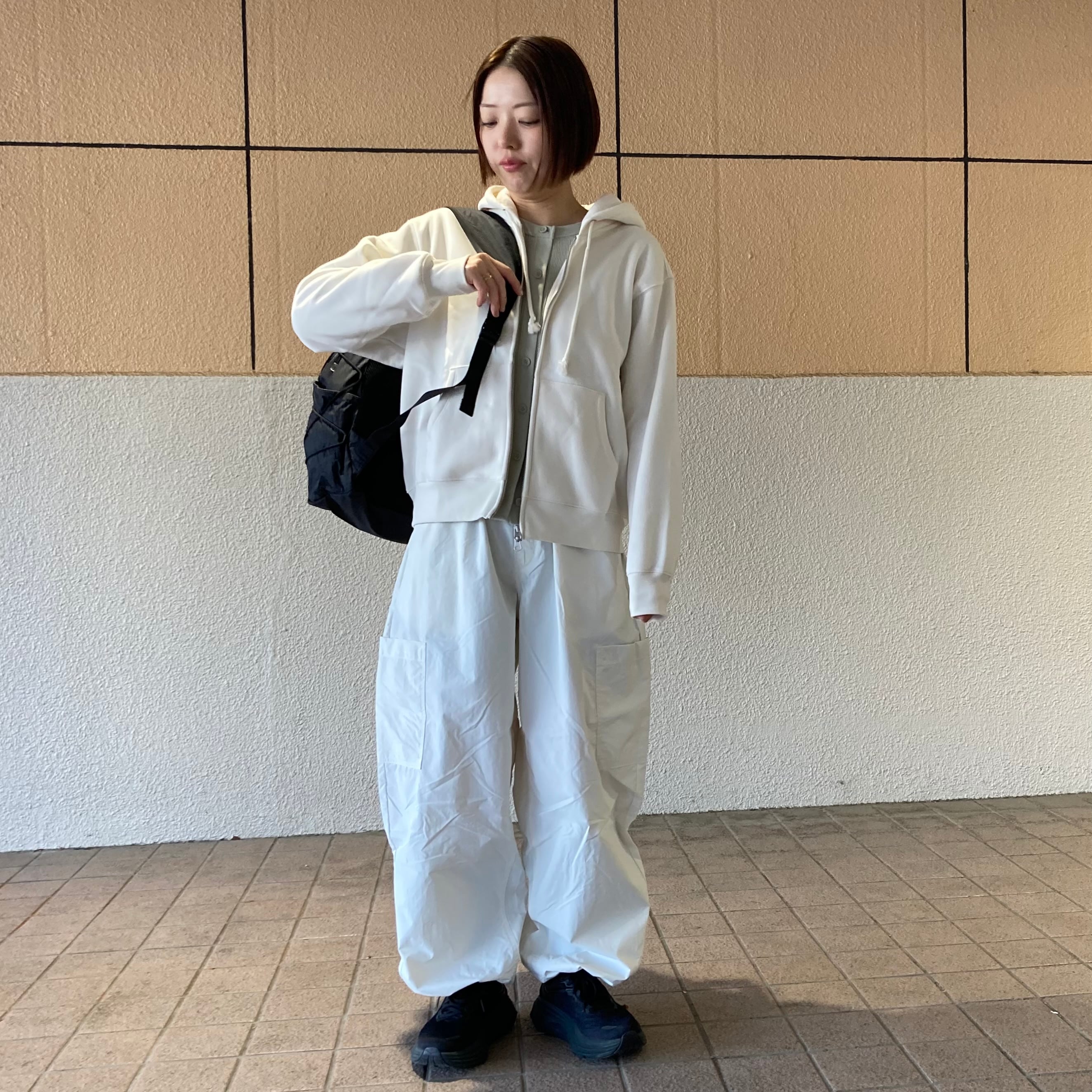 撥水　ユーティリティーイージーワイドパンツ