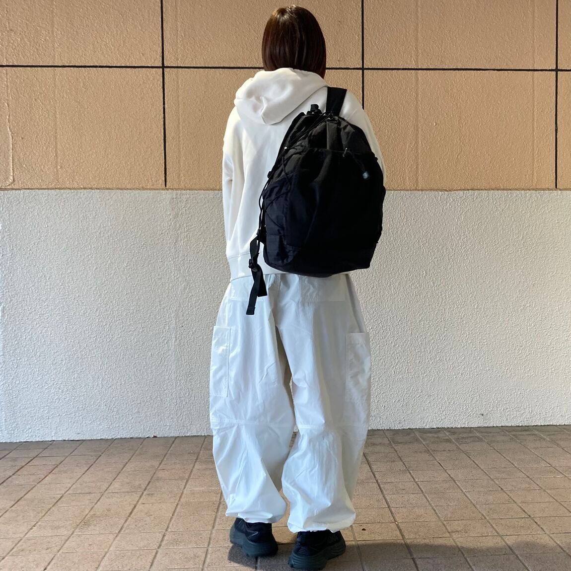 撥水　ユーティリティーイージーワイドパンツ