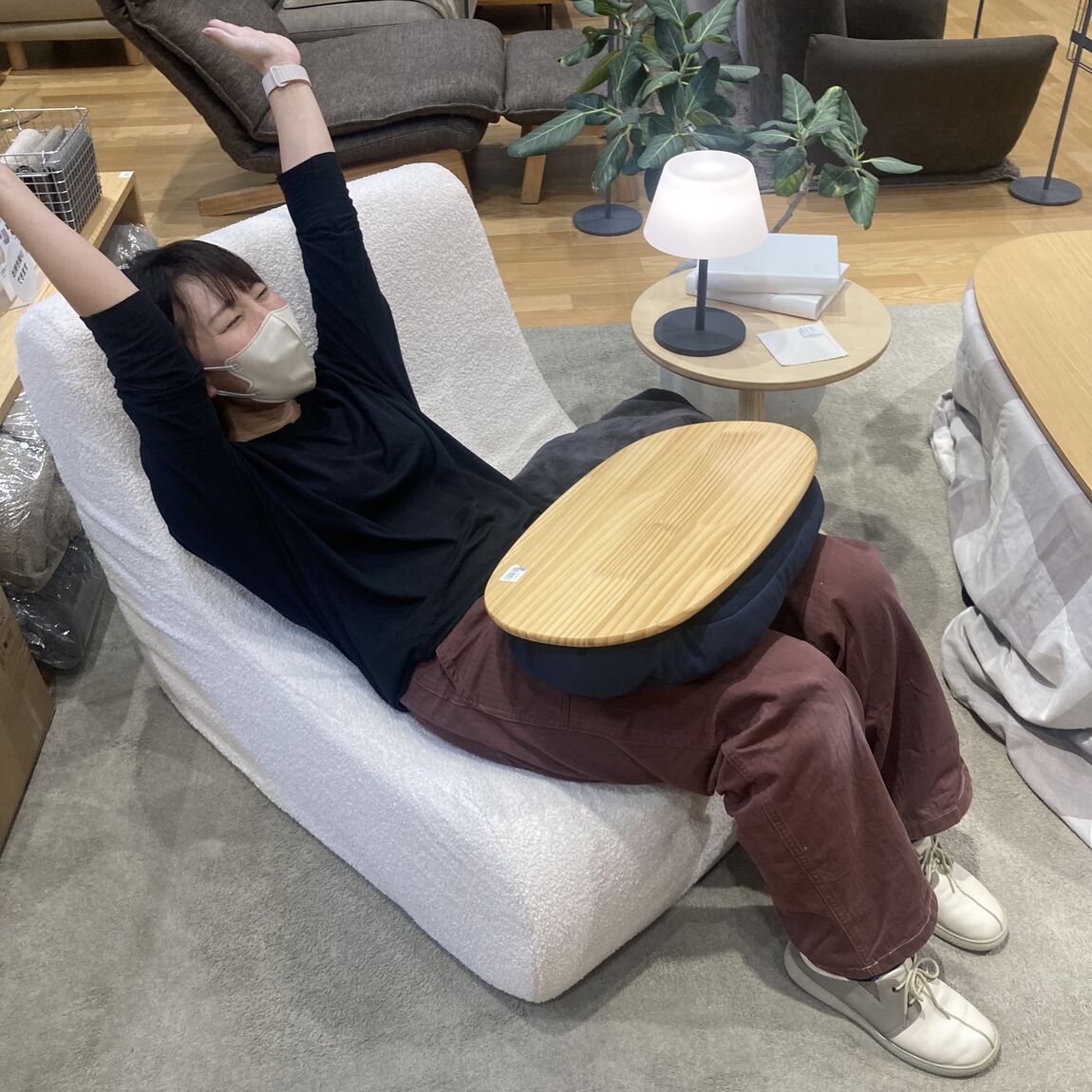 【イオン多賀城】ふわふわなパーソナルソファで心地の良いくつろぎ時間を!_T3HZEG