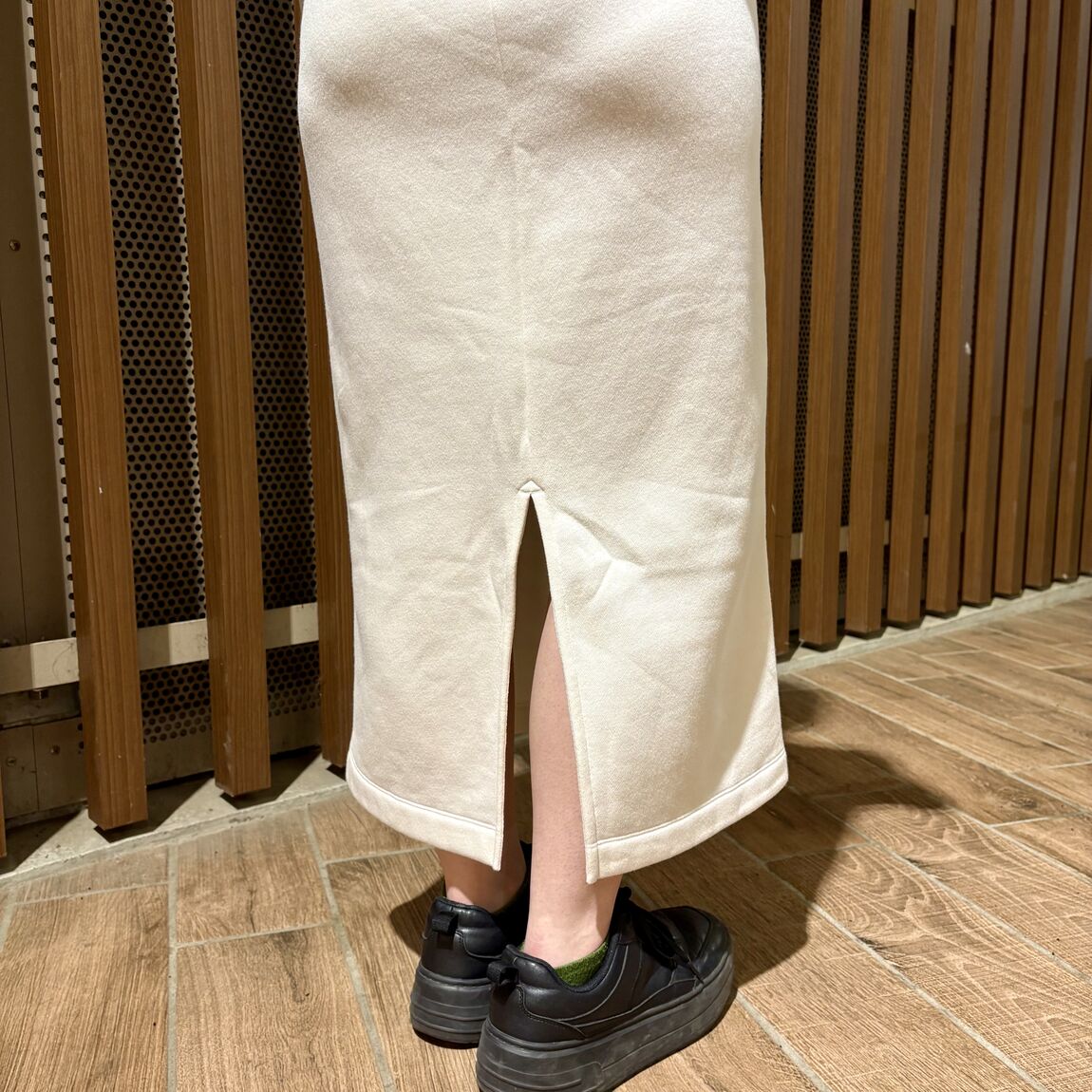 046672_20260417_01_06