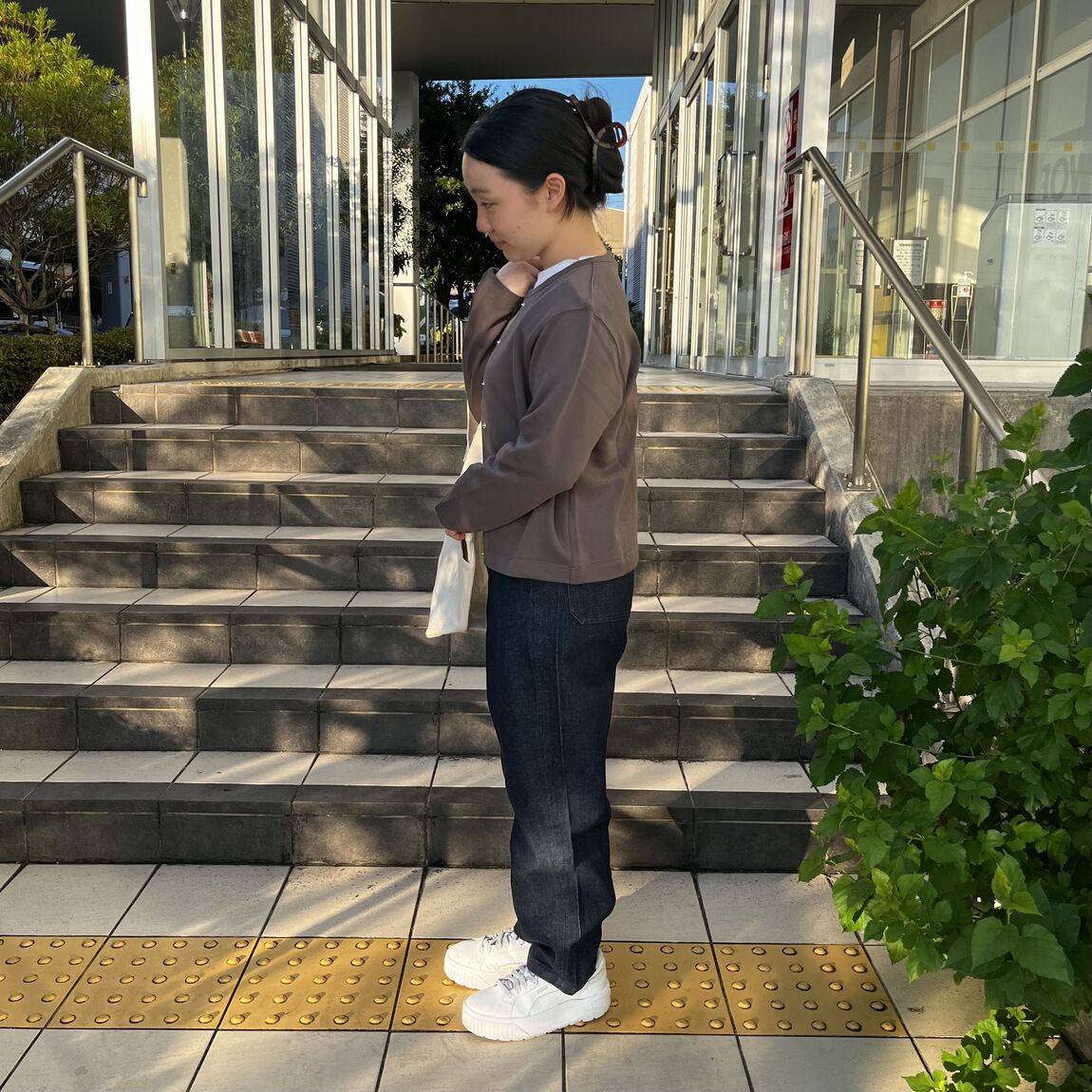 横