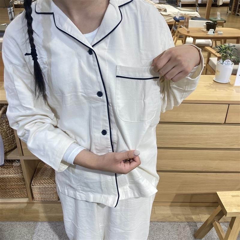 え