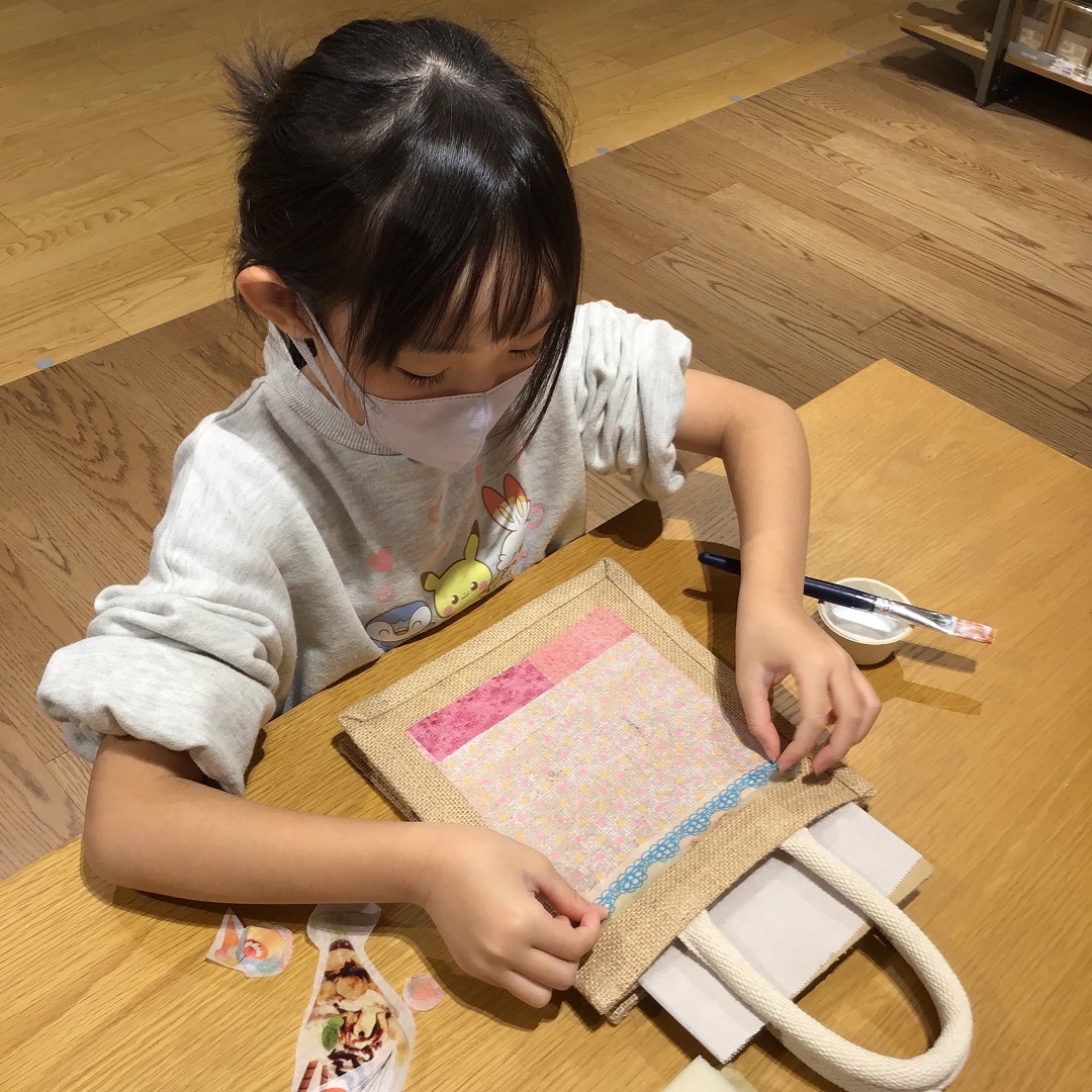 061770_20251210_01_00