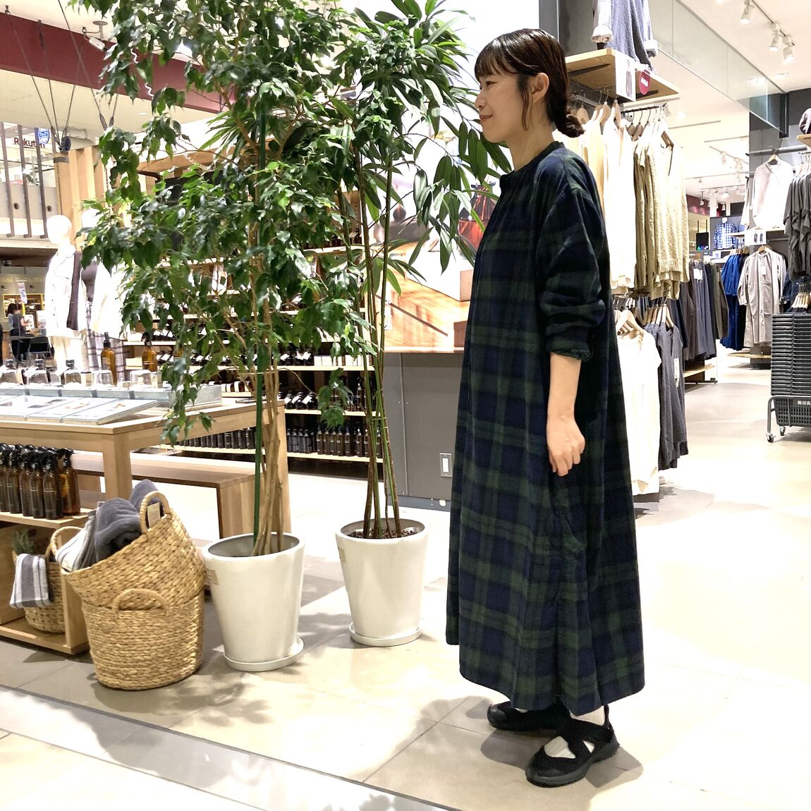 【プライムツリー赤池】身長163センチ_7fCNVW