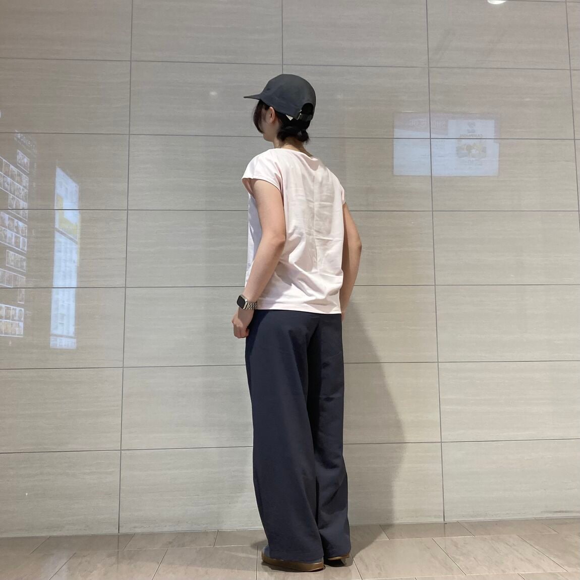 うしろ