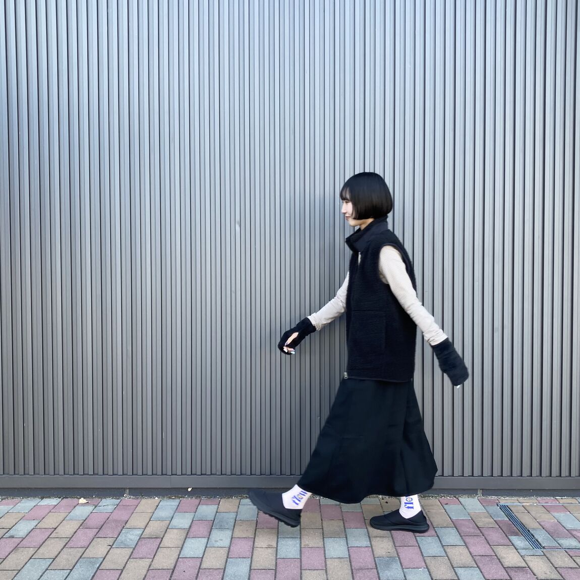 45770_20251127_09_00