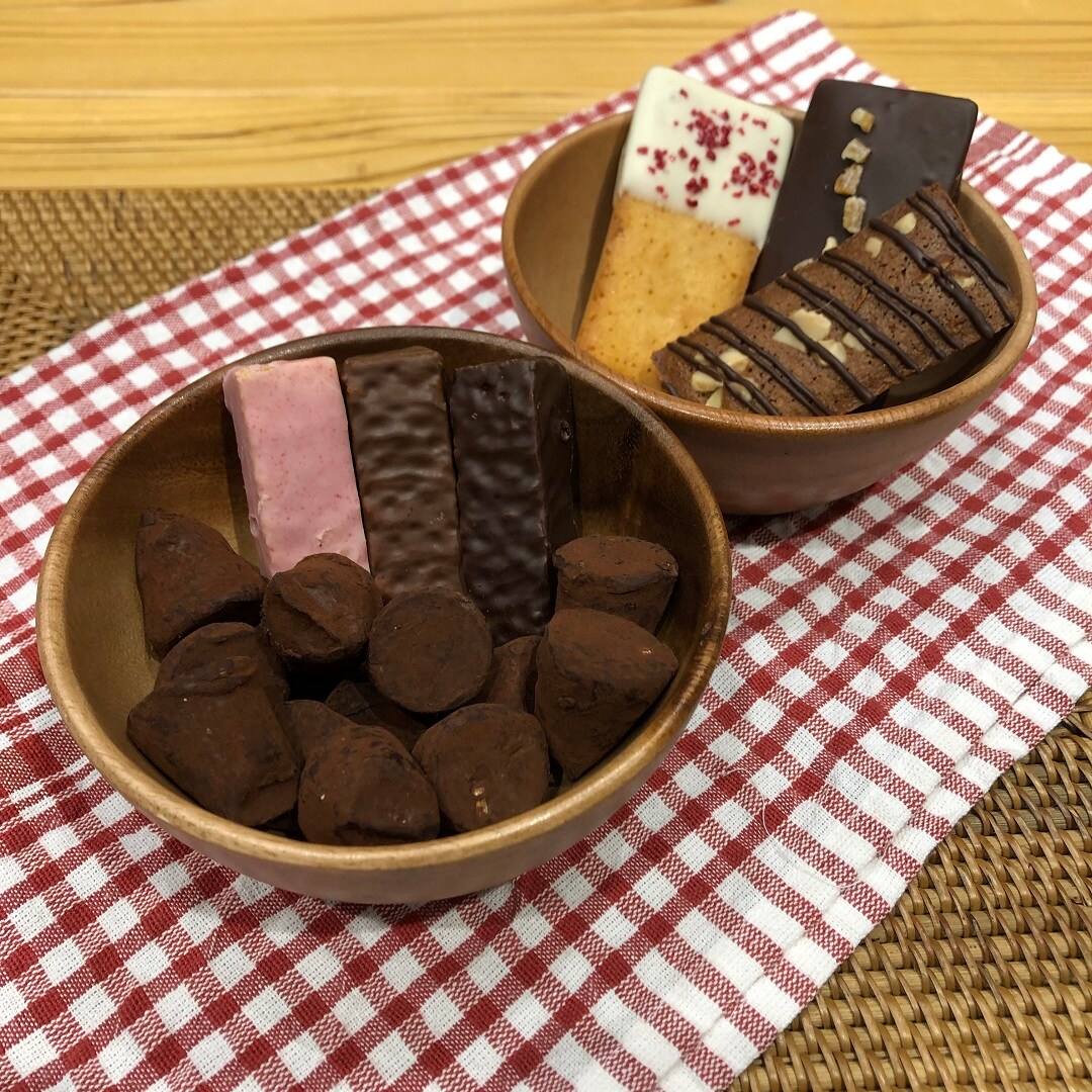 チョコ