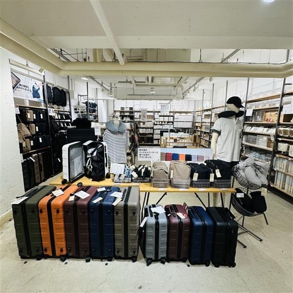 【マルヤガーデンズ鹿児島】無印良品で旅支度をもっとシンプルに。_E5JSKX