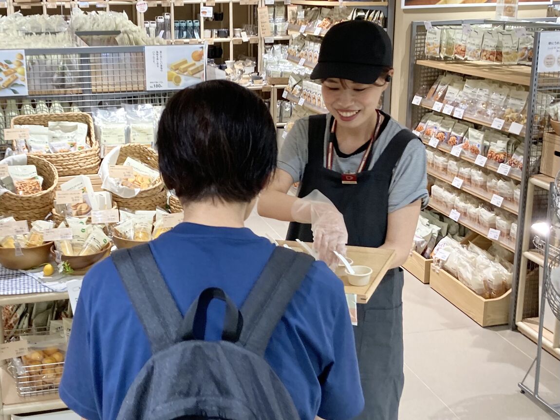 【プリコ垂水】土日試食やってます。お立ち寄り下さい。_AvwpU8