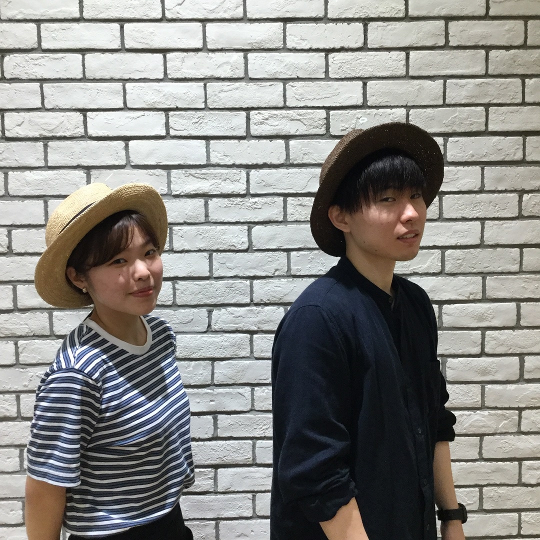 【テラスモール松戸】ラフィアハット2人で並んでる写真