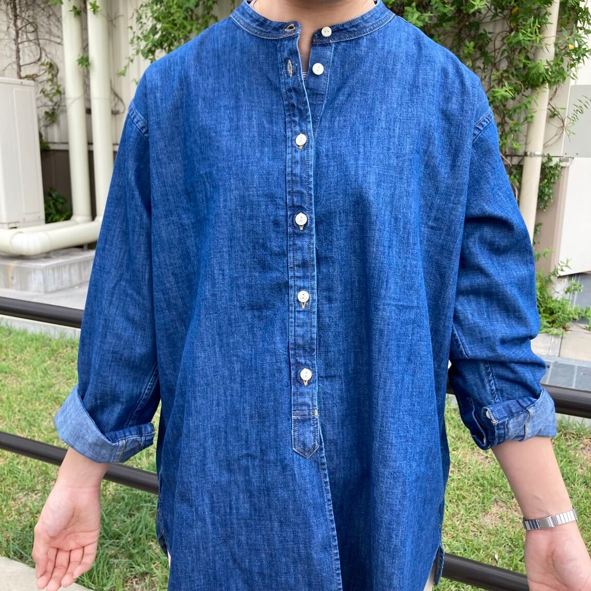 【ルビットパーク南草津】1枚でも羽織りでも『長袖ロングシャツ』_8NVDOZ