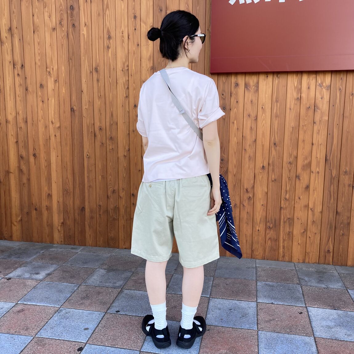 スタッフスナップ(婦人　後ろ姿)