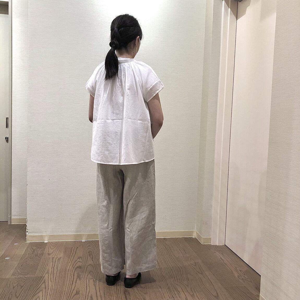 後ろ姿