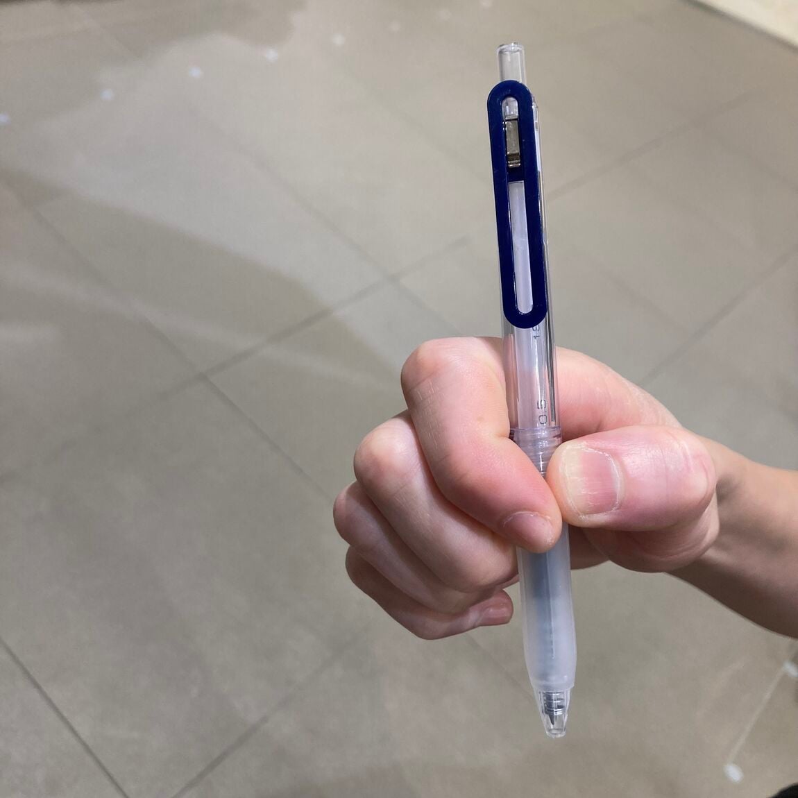 【イオンモール津南】 どのボールペン使ってるの？スタッフに聞いてみました。_Y6GopE