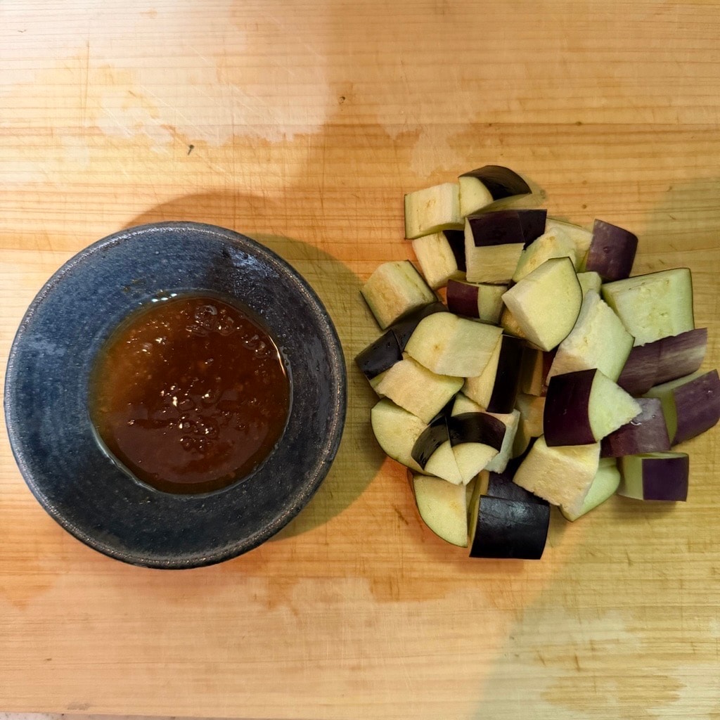肉味噌だれ　ナス