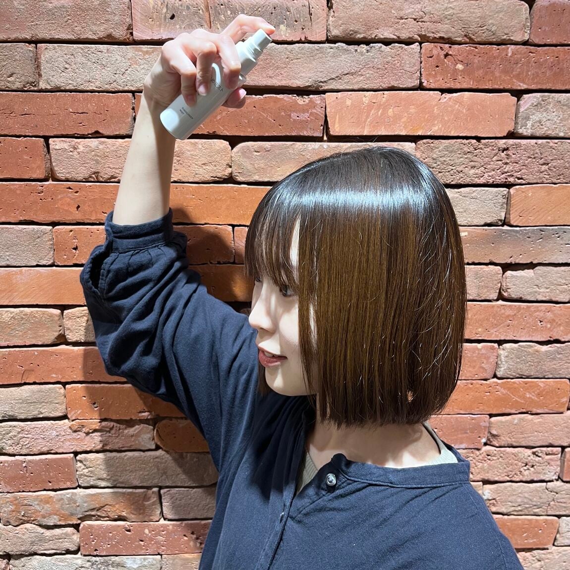 髪に