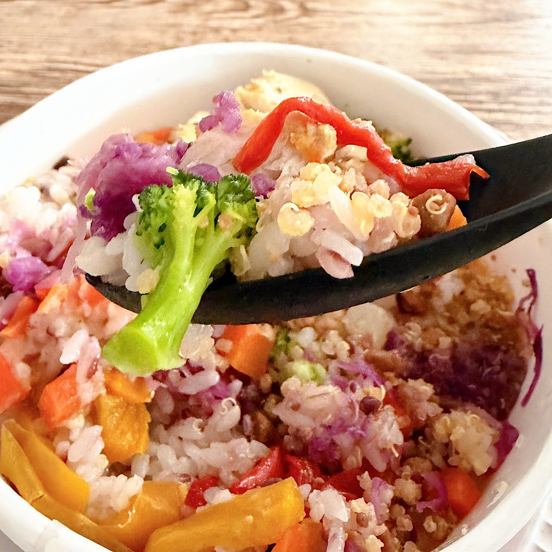 【カラフルタウン岐阜】スパイスチキンと彩りサラダ