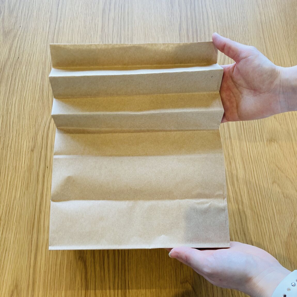 クラフト袋を折る