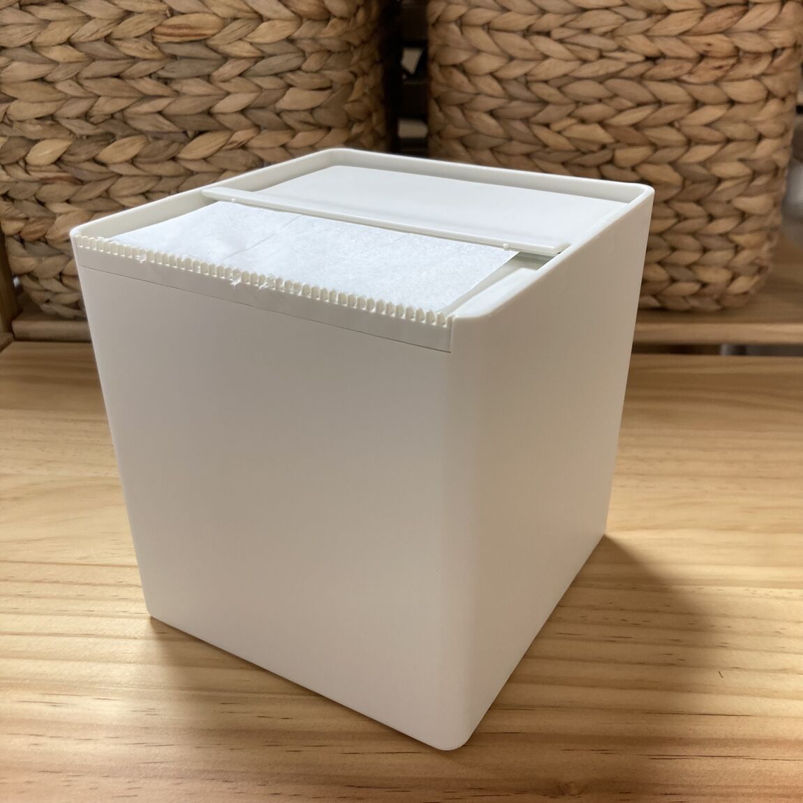 【泉北パンジョ】新発売のトイレットペーパーケース_htL4Ql