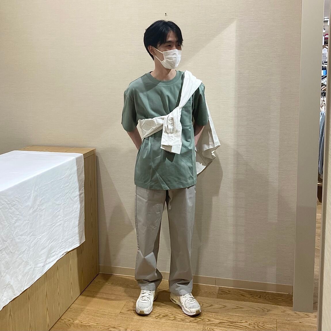 ①