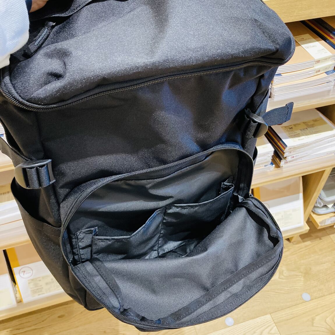 リュックポケット紹介　画像