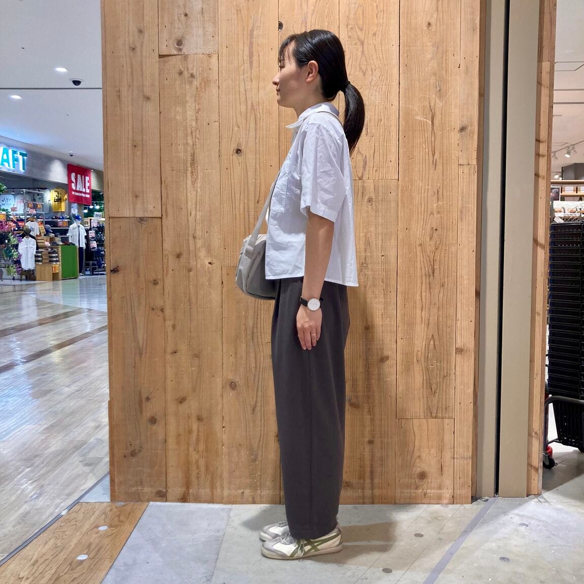 【則武新町】木曜日 身長154㎝_x3bhli