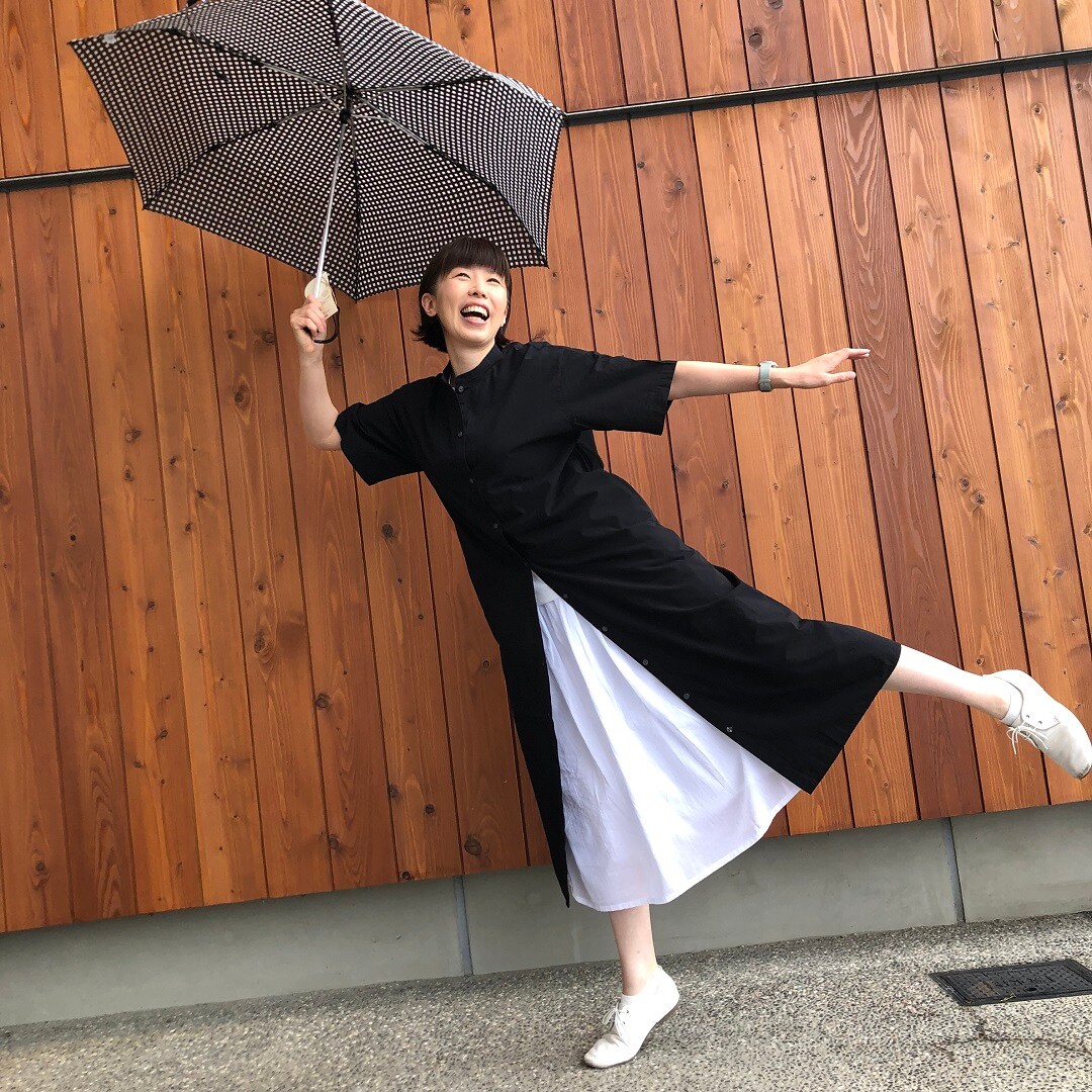 婦人全身写真