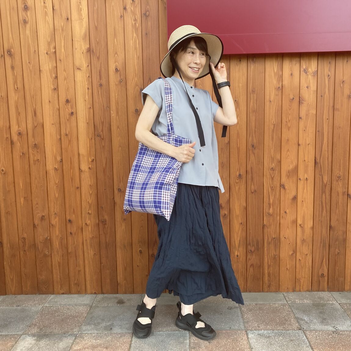 スタッフスナップ(婦人　全身の写真)