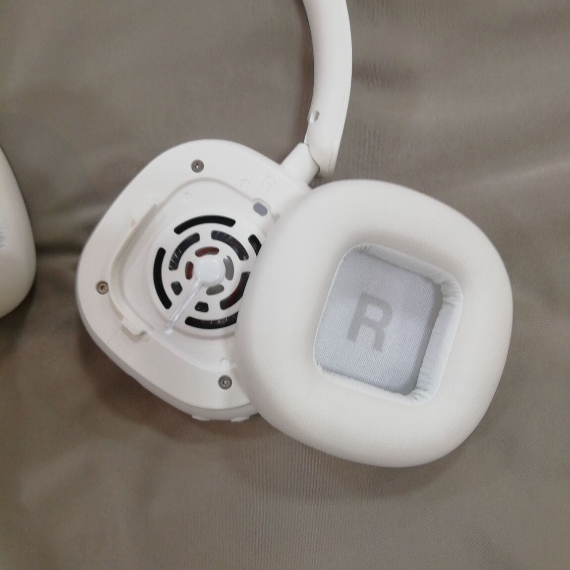 【山口】普段使いにぴったり ワイヤレスのオーディオグッズ_RW3WRq