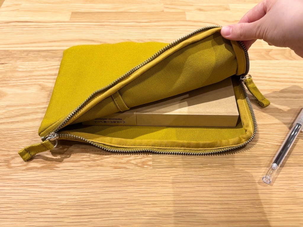 【ヨシヅヤ笠松】帆布ノートケースが新しく登場しました_fqd2Kc