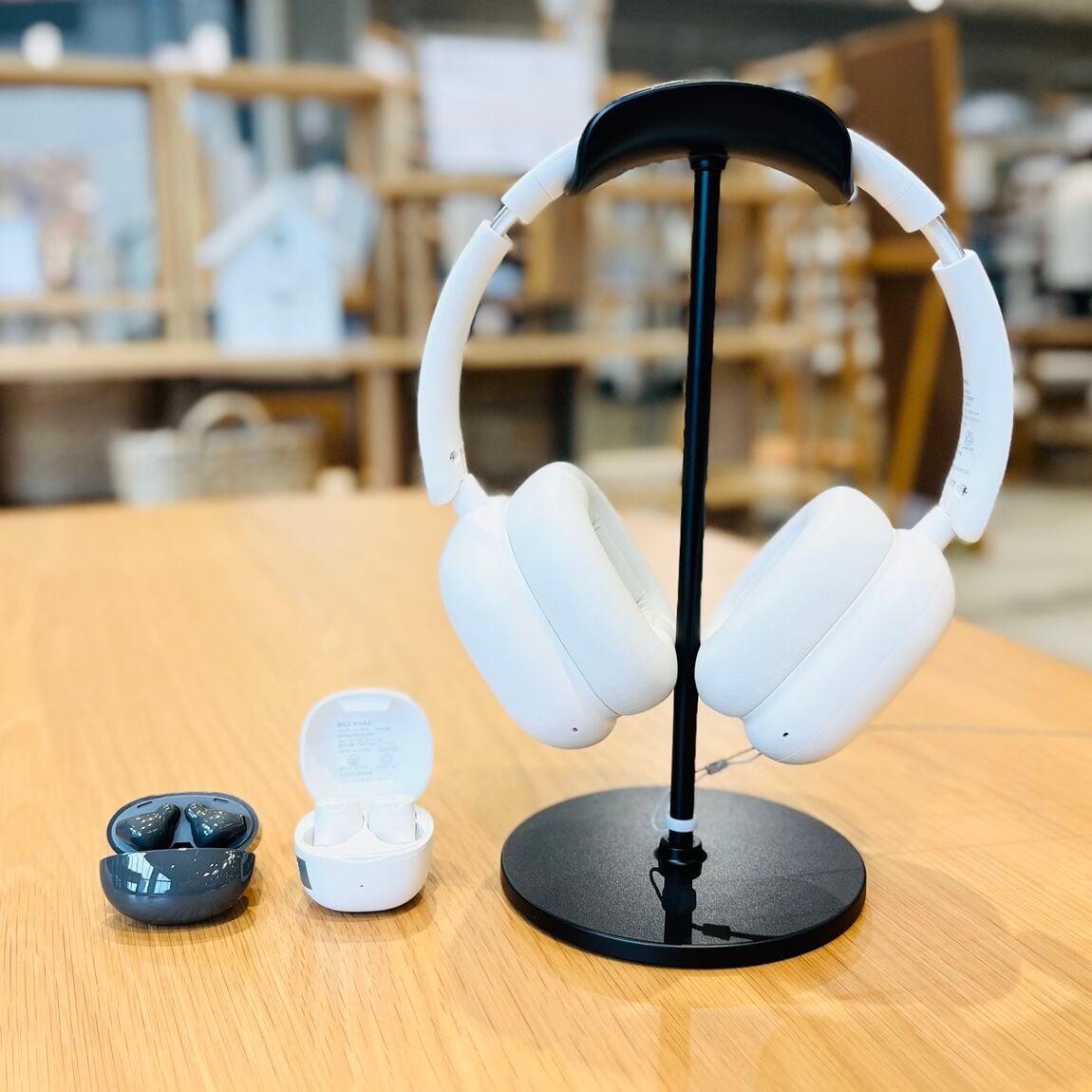 【イオンモール木更津】ワイヤレスイヤホン・ヘッドホンが新登場_F9GdH8