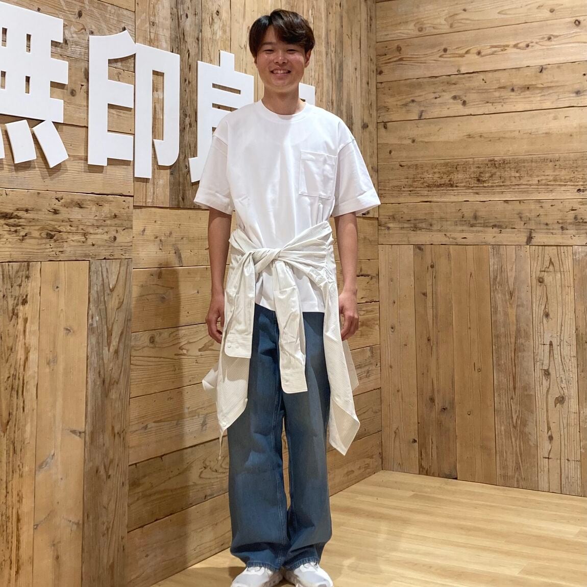 半袖全身正面