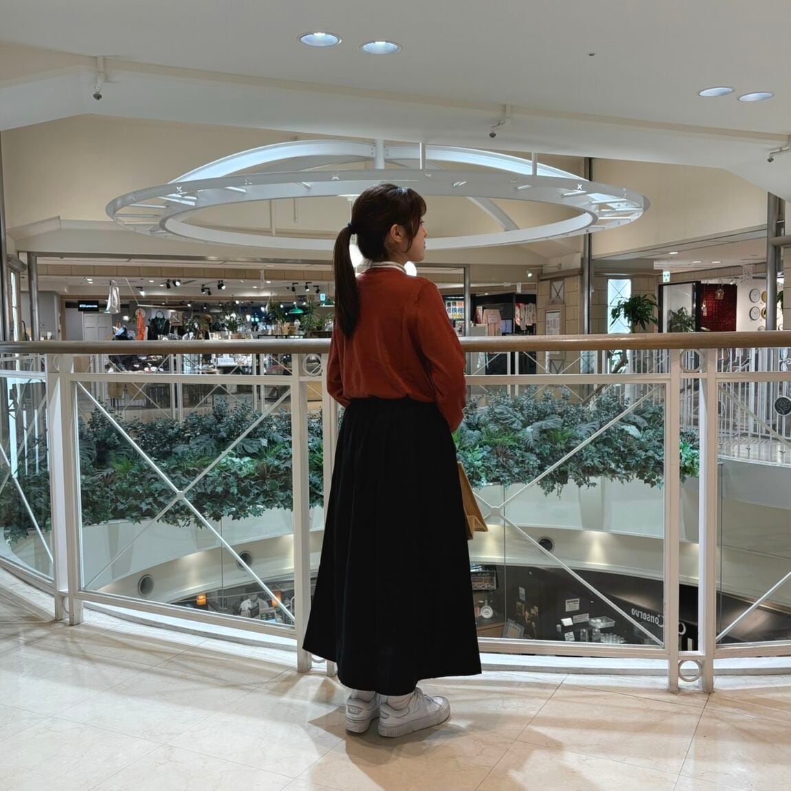 背面